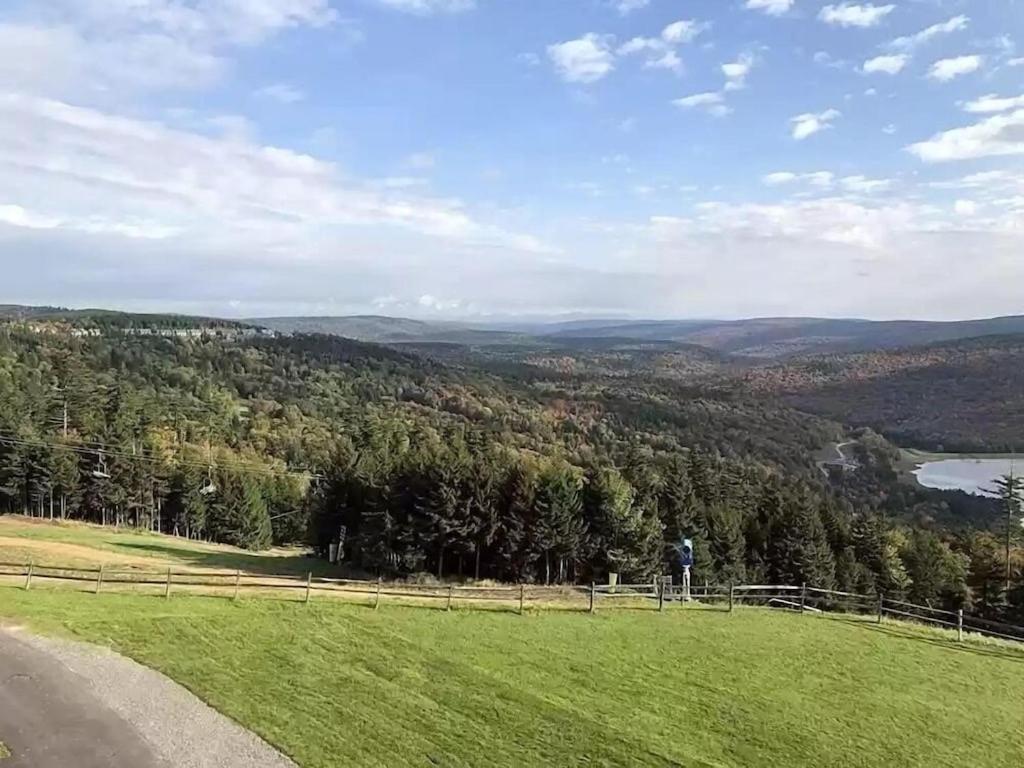 Enjoy The Long Range View, Ski In N Out Top Of The Mountain Condo Snowshoe Luaran gambar